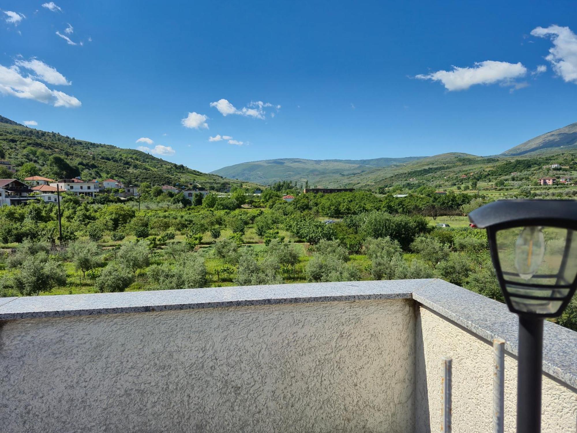 Villa Ari Berat Exterior foto